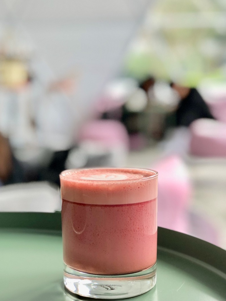 【台北｜國父紀念館站】爛醉咖啡 Drunk cafe＿隱藏版粉色系紅絲絨牛奶＿帶你秒出國不想回來的咖啡廳