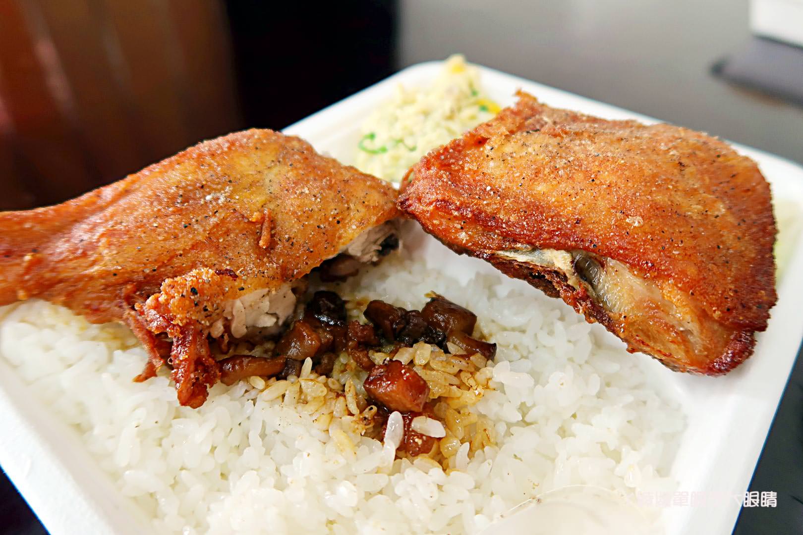 新竹便當店推薦｜金山雞腿飯，好吃的雞腿飯和巨無霸雞排飯