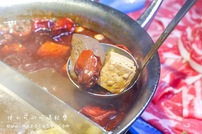 青花驕麻辣火鍋,青花驕麻辣火鍋菜單,青花驕麻辣火鍋地址,青花驕麻辣火鍋訂位,青花嬌麻辣鍋 @陳小可的吃喝玩樂