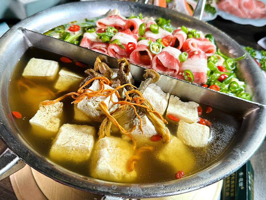 【青花驕麻辣鍋】台北中山麻辣火鍋推薦!全台獨家「青麻椒肥牛鍋