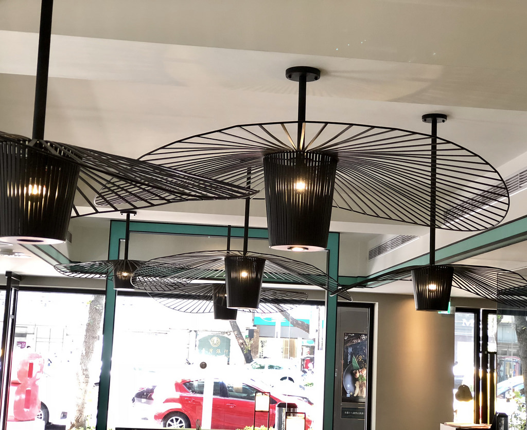 [台北中山] 饕客愛的王品青花驕麻辣鍋 / 台北捷運中山站美食／麻辣火鍋／宵夜／下午茶／青花椒