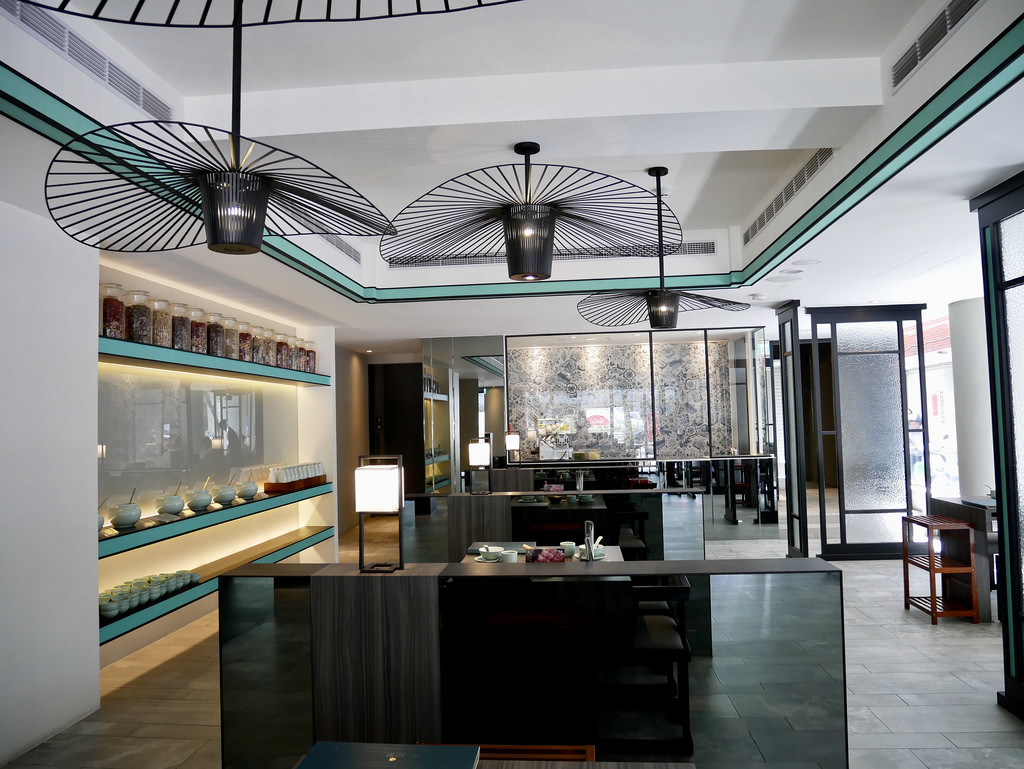 [台北中山] 饕客愛的王品青花驕麻辣鍋 / 台北捷運中山站美食／麻辣火鍋／宵夜／下午茶／青花椒