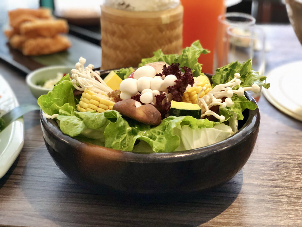 [台北中山] 饕客愛的王品青花驕麻辣鍋 / 台北捷運中山站美食／麻辣火鍋／宵夜／下午茶／青花椒