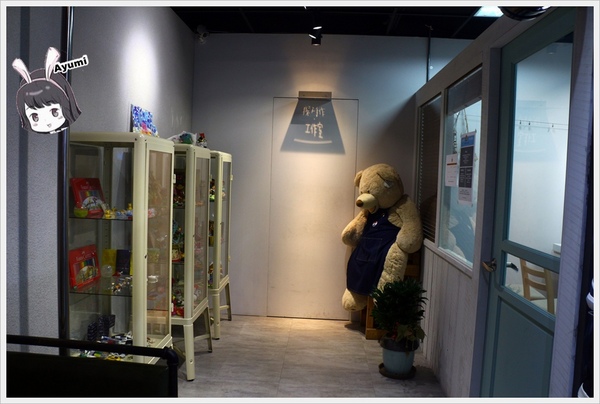 円点号：[食記]►台北士林區◄【円点號】熱門打卡地鐵主題餐廳－外觀彷彿日本地鐵般既俏皮又可愛，相當適合拍照、打卡留下美好回憶！