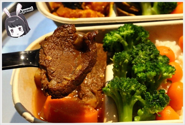 円点号：[食記]►台北士林區◄【円点號】熱門打卡地鐵主題餐廳－外觀彷彿日本地鐵般既俏皮又可愛，相當適合拍照、打卡留下美好回憶！