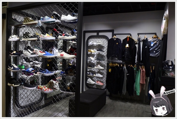 円点号：[食記]►台北士林區◄【円点號】熱門打卡地鐵主題餐廳－外觀彷彿日本地鐵般既俏皮又可愛，相當適合拍照、打卡留下美好回憶！