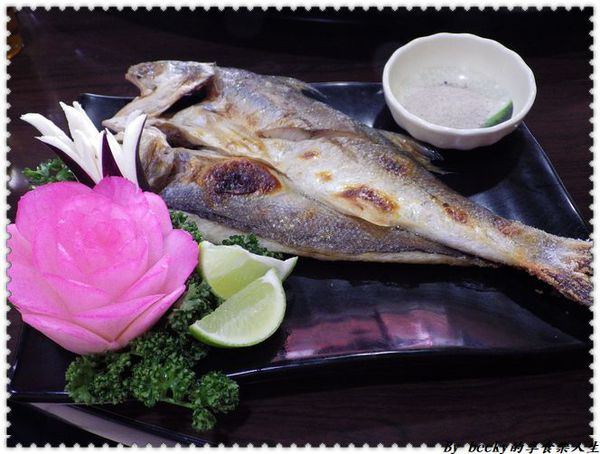 <捷運奇岩站>家族、三五好友聚餐，選用當日漁獲、新鮮美味餐點、平價海鮮料理～北投龜山島海鮮料理餐廳