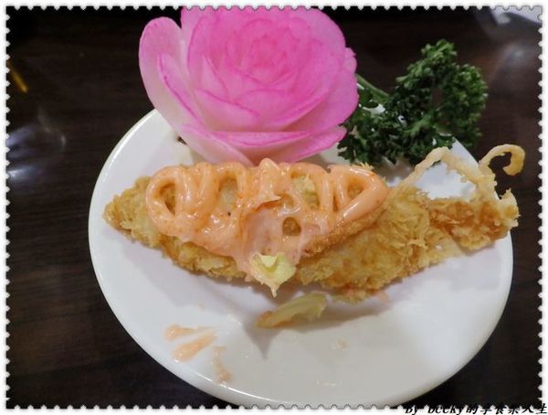 <捷運奇岩站>家族、三五好友聚餐，選用當日漁獲、新鮮美味餐點、平價海鮮料理～北投龜山島海鮮料理餐廳