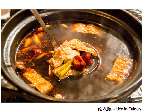 桂田蔬食：【台南美食】蔬食不等於素食｜單點.鍋物套餐｜健康飲食也可以很美味｜蔬食料理~桂田蔬食
