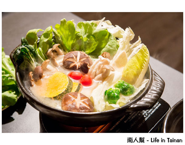 桂田蔬食：【台南美食】蔬食不等於素食｜單點.鍋物套餐｜健康飲食也可以很美味｜蔬食料理~桂田蔬食