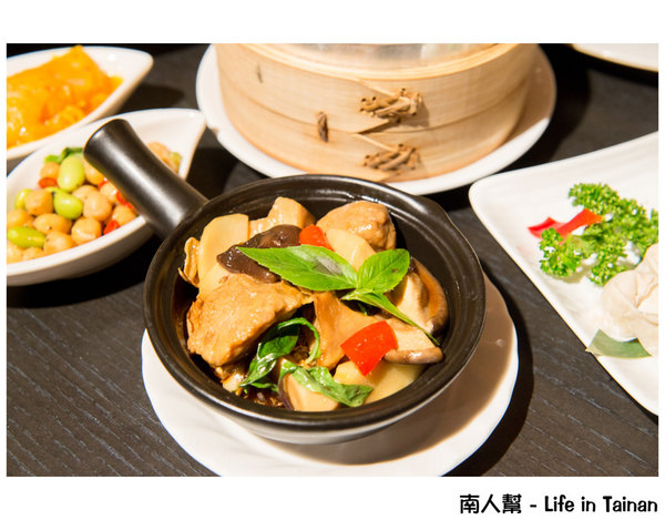 桂田蔬食：【台南美食】蔬食不等於素食｜單點.鍋物套餐｜健康飲食也可以很美味｜蔬食料理~桂田蔬食