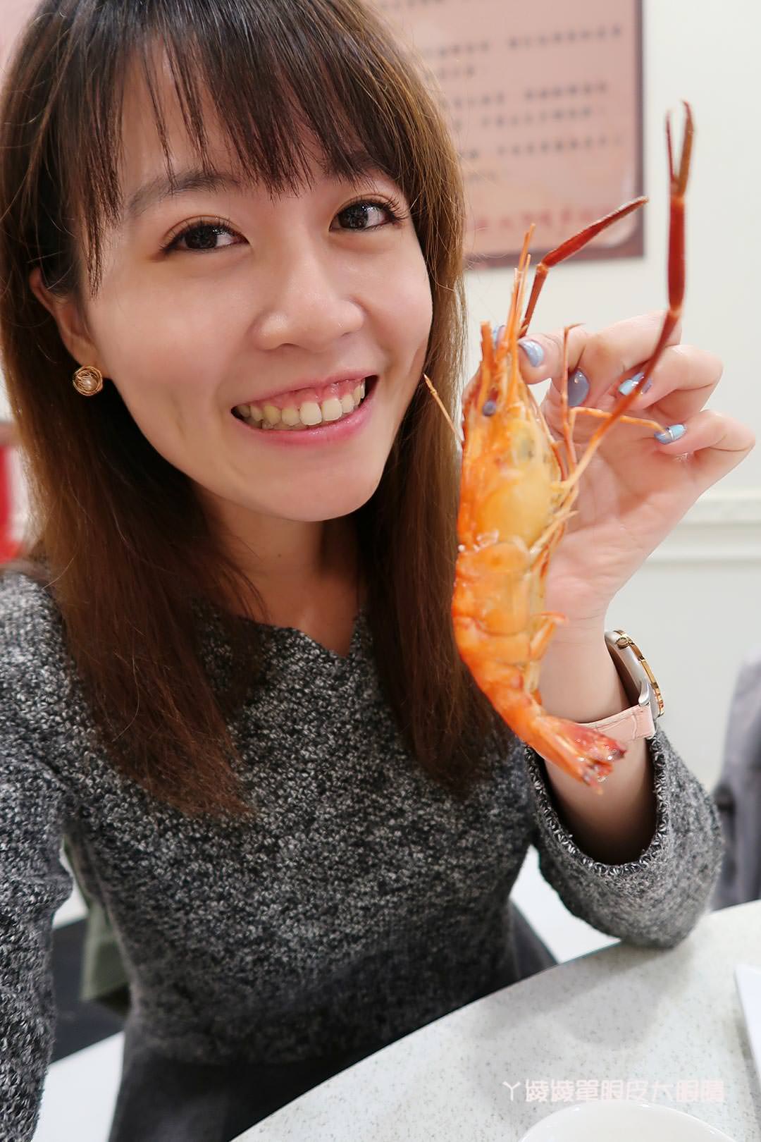 新竹宵夜美食推薦《二月牌沙茶爐》！年輕老闆服務親切，海鮮塔火鍋一鍋多重享受，內有隱藏菜單