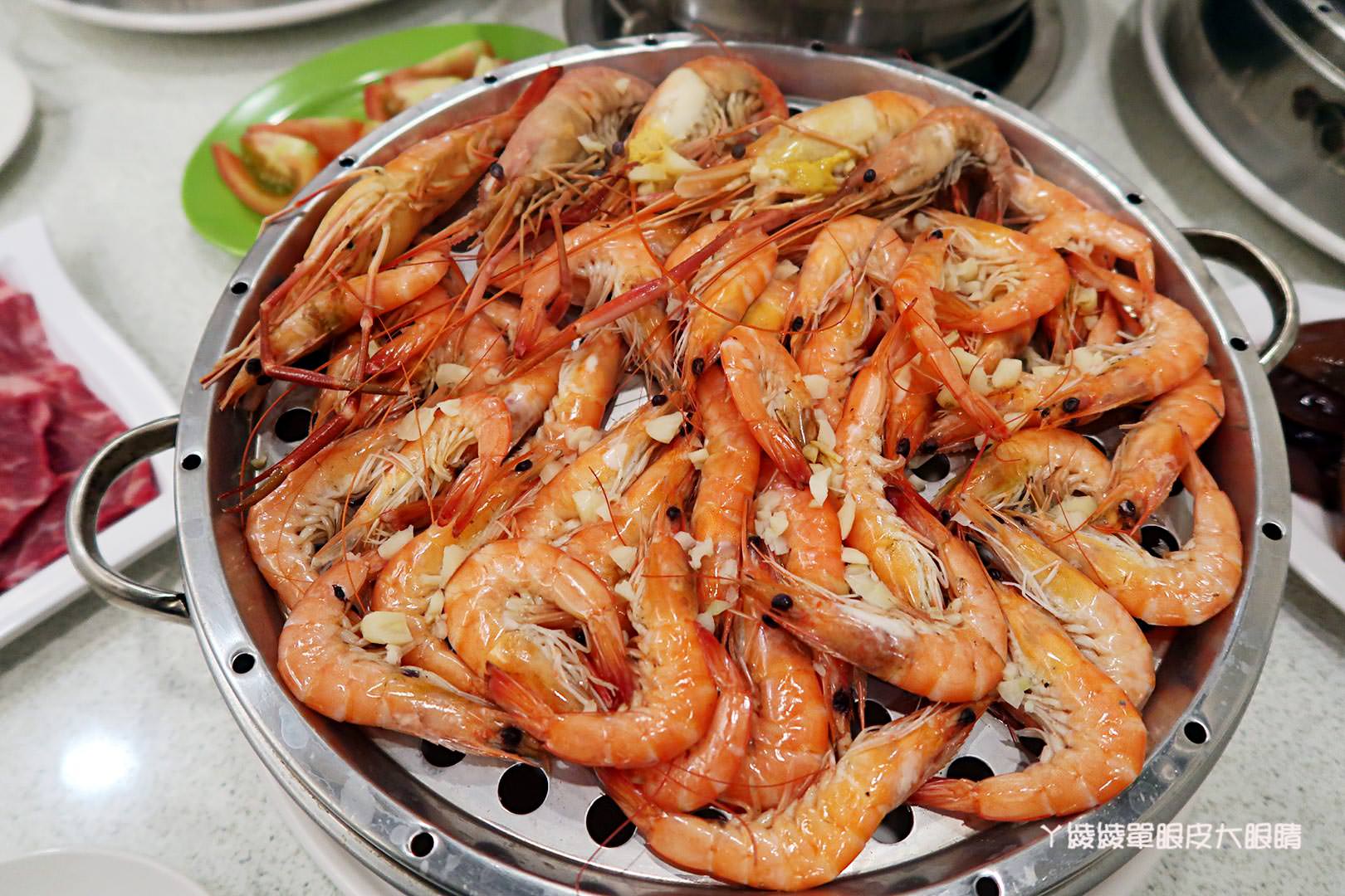 新竹宵夜美食推薦《二月牌沙茶爐》！年輕老闆服務親切，海鮮塔火鍋一鍋多重享受，內有隱藏菜單