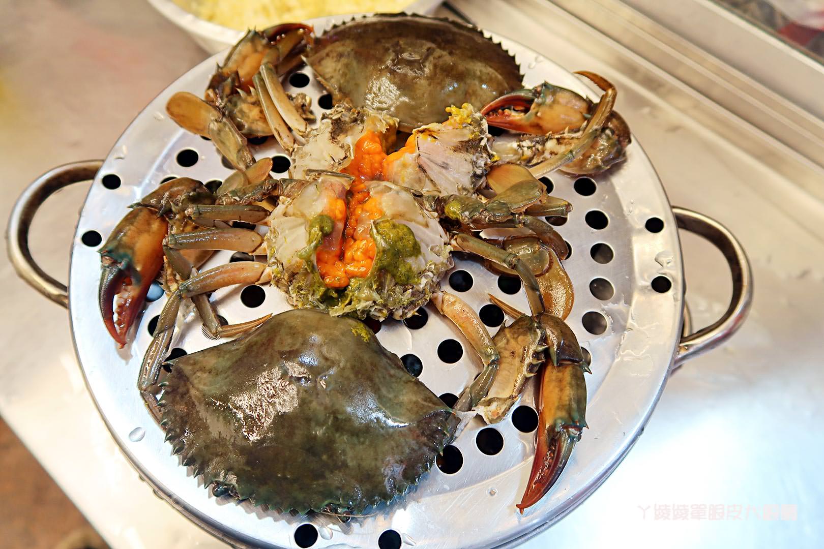 新竹宵夜美食推薦《二月牌沙茶爐》!年輕老闆服務親切,海鮮塔火鍋一鍋多重享受,內有隱藏菜單