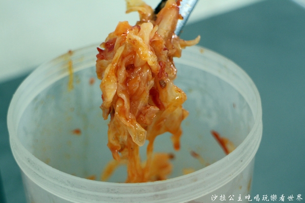 刈包:三重排隊人氣美食【無店名刈包】三重小吃/四神湯/食尚玩家介紹/尾牙刈包