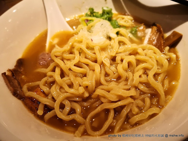 麵屋田宗 濃厚魚介豚骨拉麵:【食記】台中麵屋田宗 濃厚魚介豚骨拉麵@北區中正公園&新民高中&寶覺禪寺 : 物有所值好味到