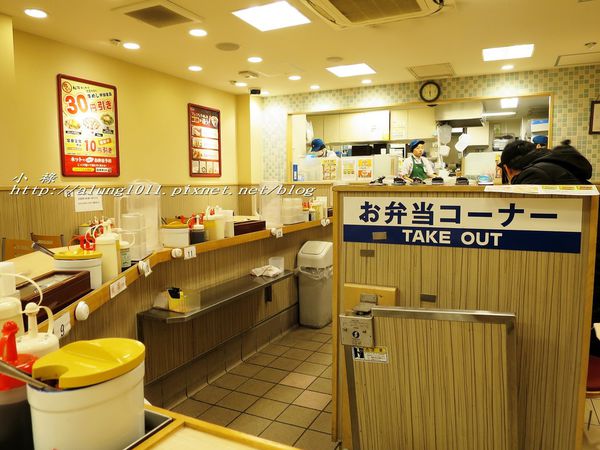 松屋(上野店)：松 屋 / 東京上野店