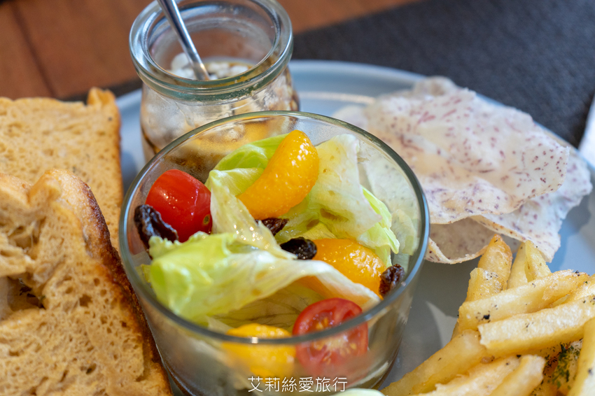 宜蘭礁溪住宿推薦》 幸福之鄉 房內有泡湯池 近礁溪市區交通便利 美味精緻早午餐 - 艾莉絲愛旅行