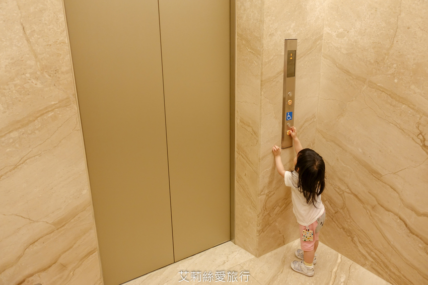 宜蘭礁溪住宿推薦》 幸福之鄉 房內有泡湯池 近礁溪市區交通便利 美味精緻早午餐 - 艾莉絲愛旅行