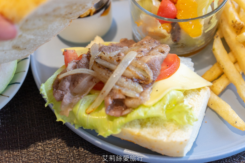 宜蘭礁溪住宿推薦》 幸福之鄉 房內有泡湯池 近礁溪市區交通便利 美味精緻早午餐 - 艾莉絲愛旅行