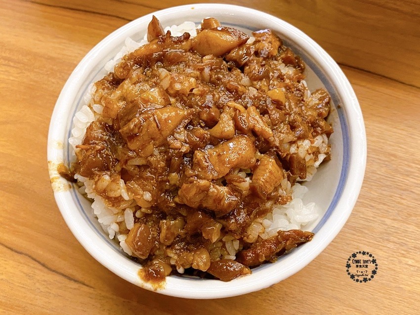 乾麵居,桃園大溪美食小吃,超人氣大溪老街雙醬乾麵/獨家特製辣醬,古早味麵店 - Cyndi loves享食天堂