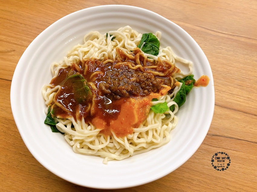 乾麵居,桃園大溪美食小吃,超人氣大溪老街雙醬乾麵/獨家特製辣醬,古早味麵店 - Cyndi loves享食天堂