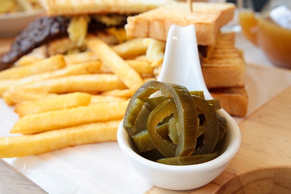 晨食坊:晨食坊。隱藏文青風餐廳,大推超浮誇PRIME等級牛排三明治 晨食坊:晨食坊。隱藏文青風餐廳,大推超浮誇PRIME等級牛排三明治