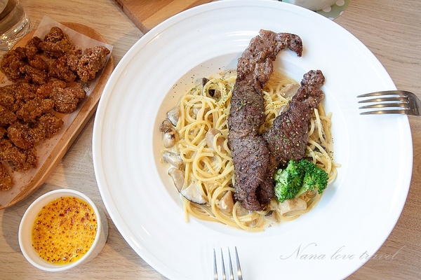 晨食坊:晨食坊。隱藏文青風餐廳,大推超浮誇PRIME等級牛排三明治 晨食坊:晨食坊。隱藏文青風餐廳,大推超浮誇PRIME等級牛排三明治