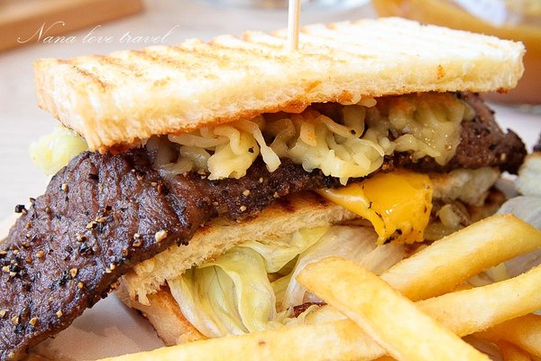 晨食坊:晨食坊。隱藏文青風餐廳,大推超浮誇PRIME等級牛排三明治 晨食坊:晨食坊。隱藏文青風餐廳,大推超浮誇PRIME等級牛排三明治