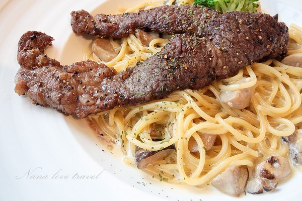 晨食坊:晨食坊。隱藏文青風餐廳,大推超浮誇PRIME等級牛排三明治 晨食坊:晨食坊。隱藏文青風餐廳,大推超浮誇PRIME等級牛排三明治