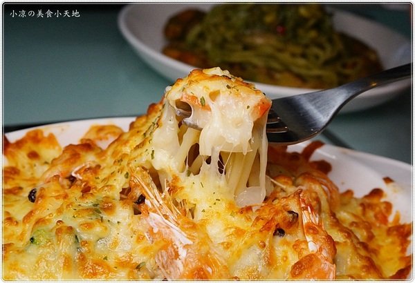 貴客披薩燒烤:台中西屯』貴客披薩燒烤║逢甲夜市必吃平價披薩、義大利麵、小資族最愛不用百元就能吃到!