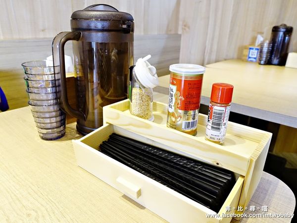 炎庵拉麵(台北忠孝店):【捷運忠孝復興站美食】炎庵拉麵台北忠孝店 日本拉麵進駐東區啦!九州風味拉麵一次滿足 品嚐正港日本職人道地的拉麵精髓! 炎庵拉麵(台北忠孝店):【捷運忠孝復興站美食】炎庵拉麵台北忠孝店 日本拉麵進駐東區啦!九州風味拉麵一次滿足 品嚐正港日本職人道地的拉麵精髓!