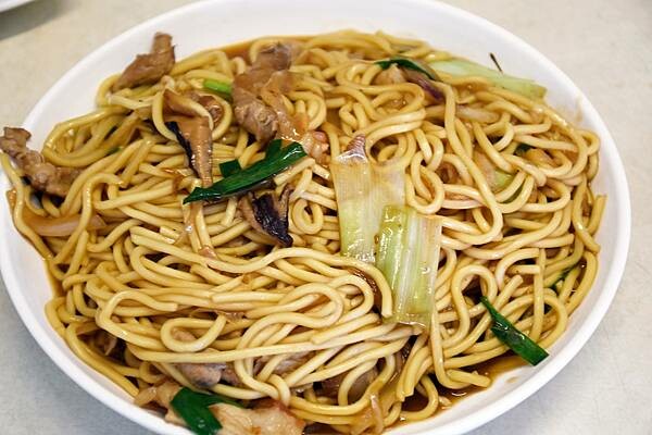 隱藏在三合院中的三義必吃美食【穎川美食館客家美食】白斬土雞真的必點~搭配桔醬超涮嘴~