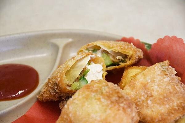 隱藏在三合院中的三義必吃美食【穎川美食館客家美食】白斬土雞真的必點~搭配桔醬超涮嘴~