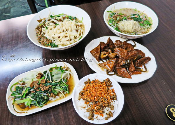 菩園素食麵店：菩園素食麵店 / 愛麵族的素食饗堂