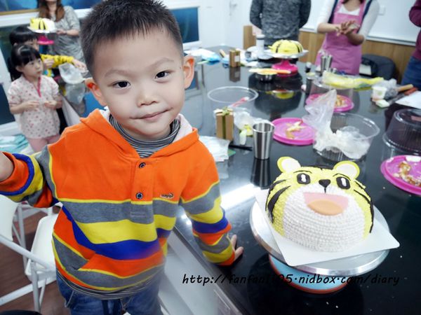 【烘焙教室】Yumi手作烘焙 巧虎造型蛋糕DIY 初學者也能輕易上手喔! (29).JPG