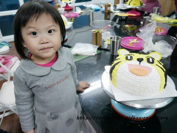 【烘焙教室】Yumi手作烘焙 巧虎造型蛋糕DIY 初學者也能輕易上手喔! (28).JPG