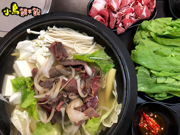 火鍋控衝吧!《嘉義老牌石頭火鍋-三民店》就是這經典的爆香味,口水忍不住直直流