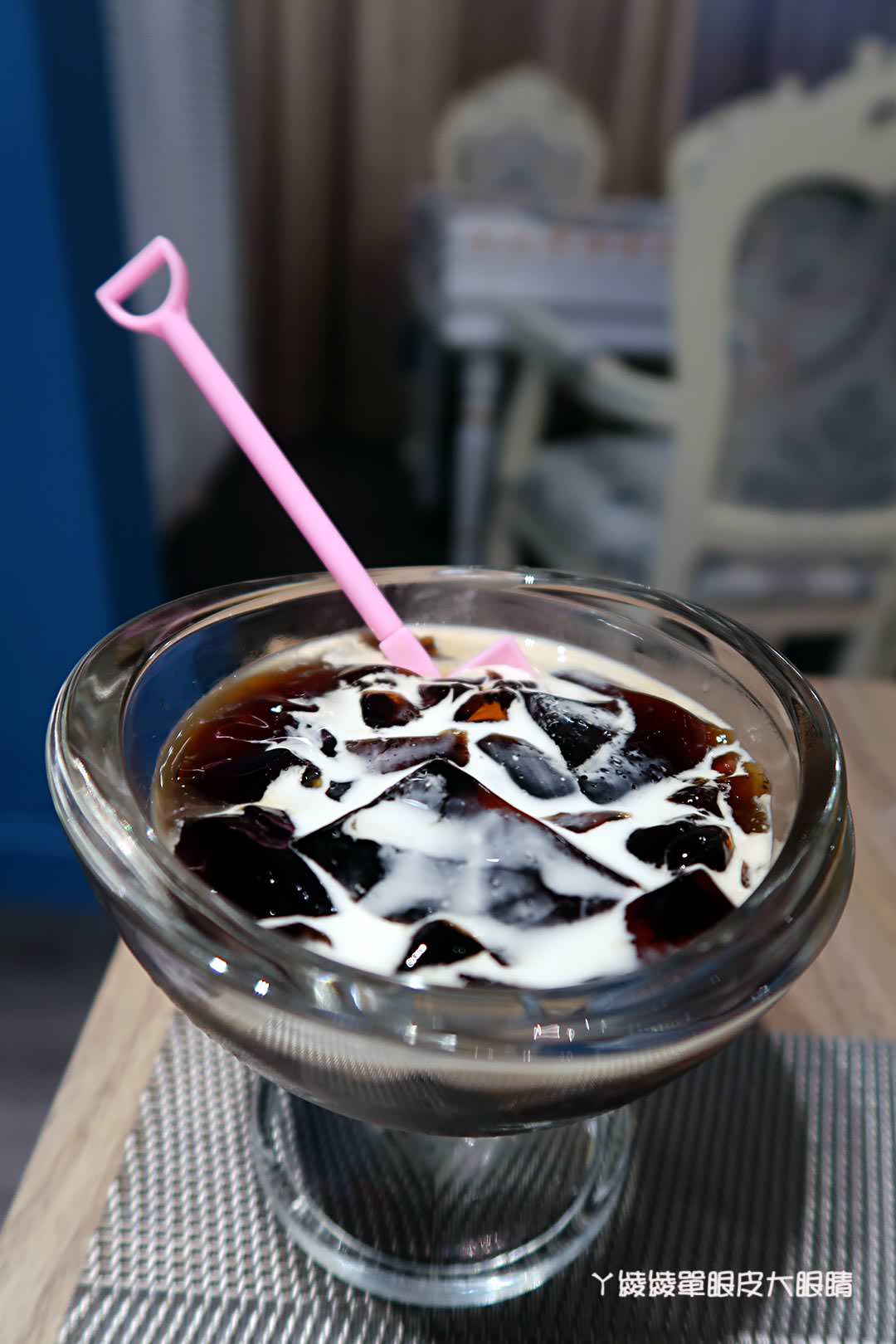 新竹美食餐廳推薦，大遠百附近《Only創意料理》龍蝦義大利麵超霸氣｜噴發少女心的草莓日式可麗餅