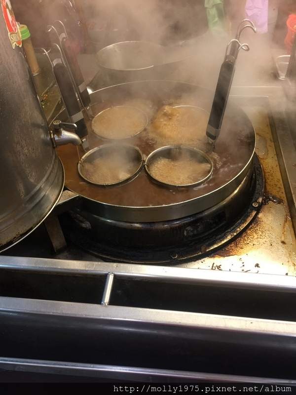 桶牆鐵味：【新北新莊】桶牆鐵味/加熱滷味/傳統美食/宵夜下酒菜