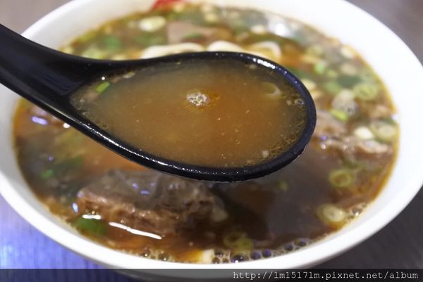 老夫子牛肉麵-大里成功店