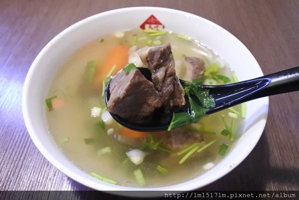 老夫子牛肉麵-大里成功店