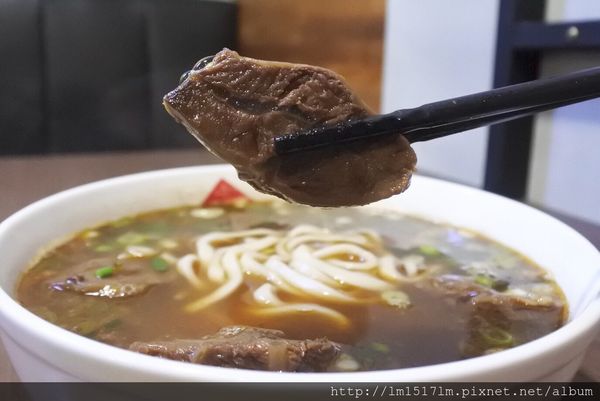 老夫子牛肉麵-大里成功店