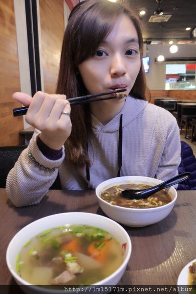 老夫子牛肉麵-大里成功店