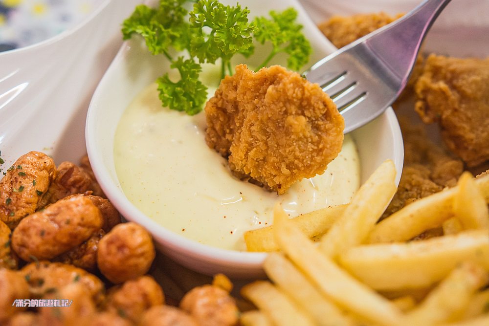 台中北區美食》童樂會親子餐廳 平價大份量義大利麵/燉飯 小空間大樂趣 兒童趣味玩樂的祕密基地 - 滿分的旅遊札記