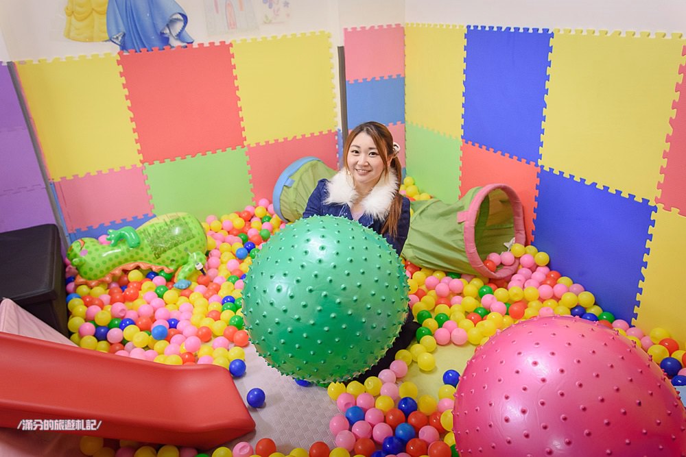 台中北區美食》童樂會親子餐廳 平價大份量義大利麵/燉飯 小空間大樂趣 兒童趣味玩樂的祕密基地 - 滿分的旅遊札記