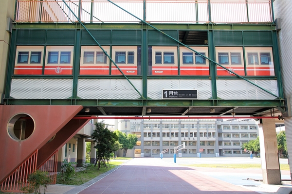 靜修國小：【彰化員林景點】靜修國民小學~靜修鐵道文化園區，3D立體火車彩繪