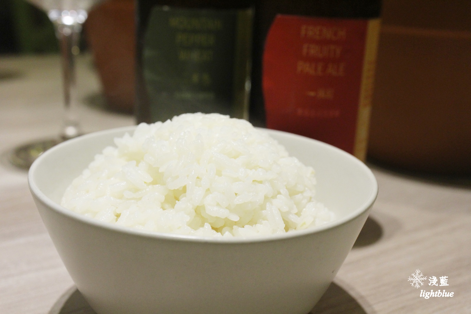 [ 南京復興站．八德路美食 ] 淺藍 × 農場餐桌鍋物料理～近東區微風百貨，費時費工的雞精湯火鍋