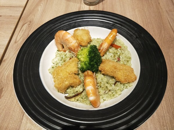 Good Partner 好夥伴咖啡(巨蛋店)：高雄巨蛋店~Good Partner 好夥伴~超浮誇7pupu火山冰與萌噠噠柴柴立體棉花糖~網美必拍雲朵造景~從頭到尾驚喜不斷~