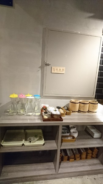 Good Partner 好夥伴咖啡(巨蛋店)：高雄巨蛋店~Good Partner 好夥伴~超浮誇7pupu火山冰與萌噠噠柴柴立體棉花糖~網美必拍雲朵造景~從頭到尾驚喜不斷~